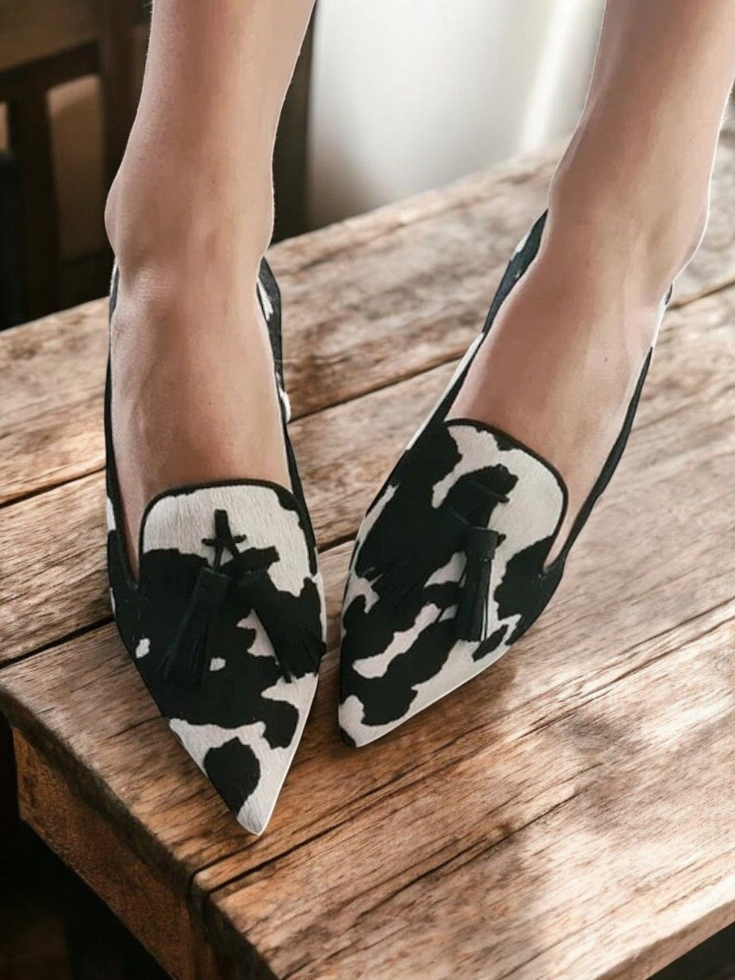 Black / 10