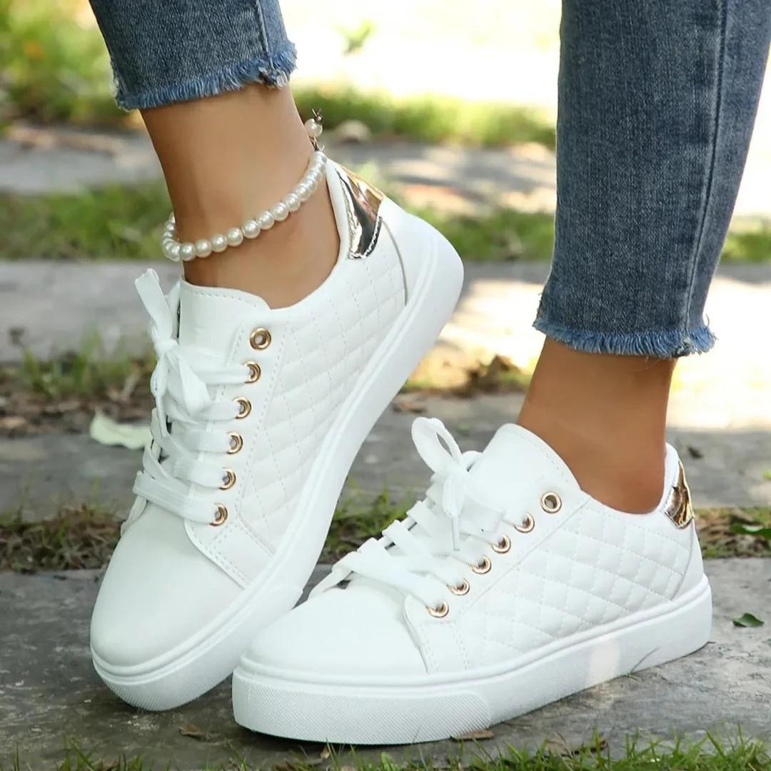 White (Almost sold out!) / 8