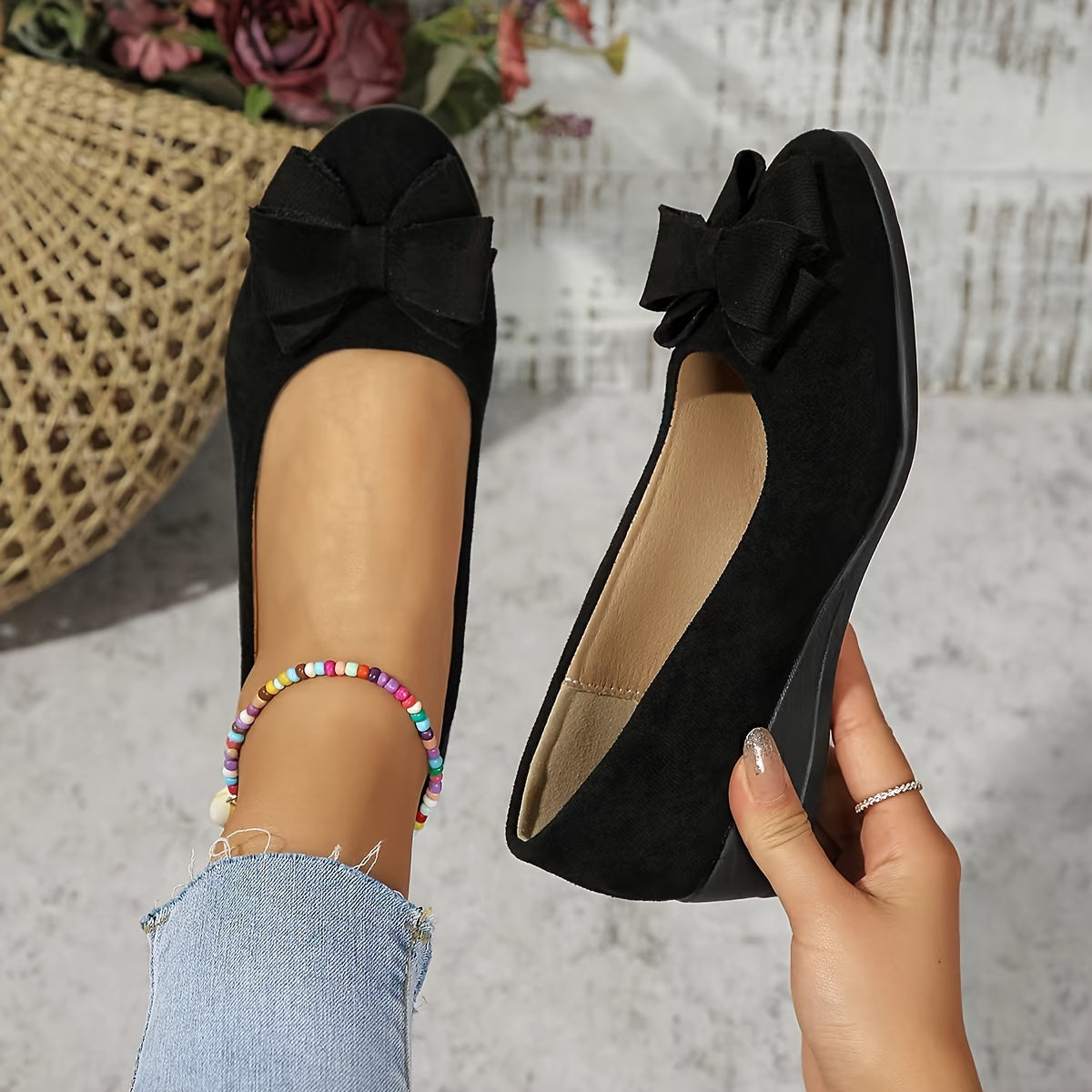 Black / 11