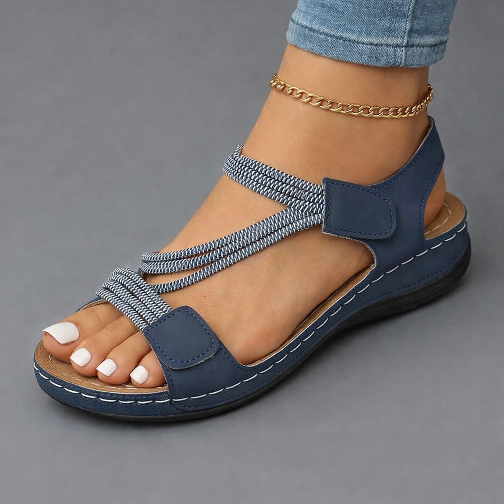 Blue / 7 UK | 42 EU