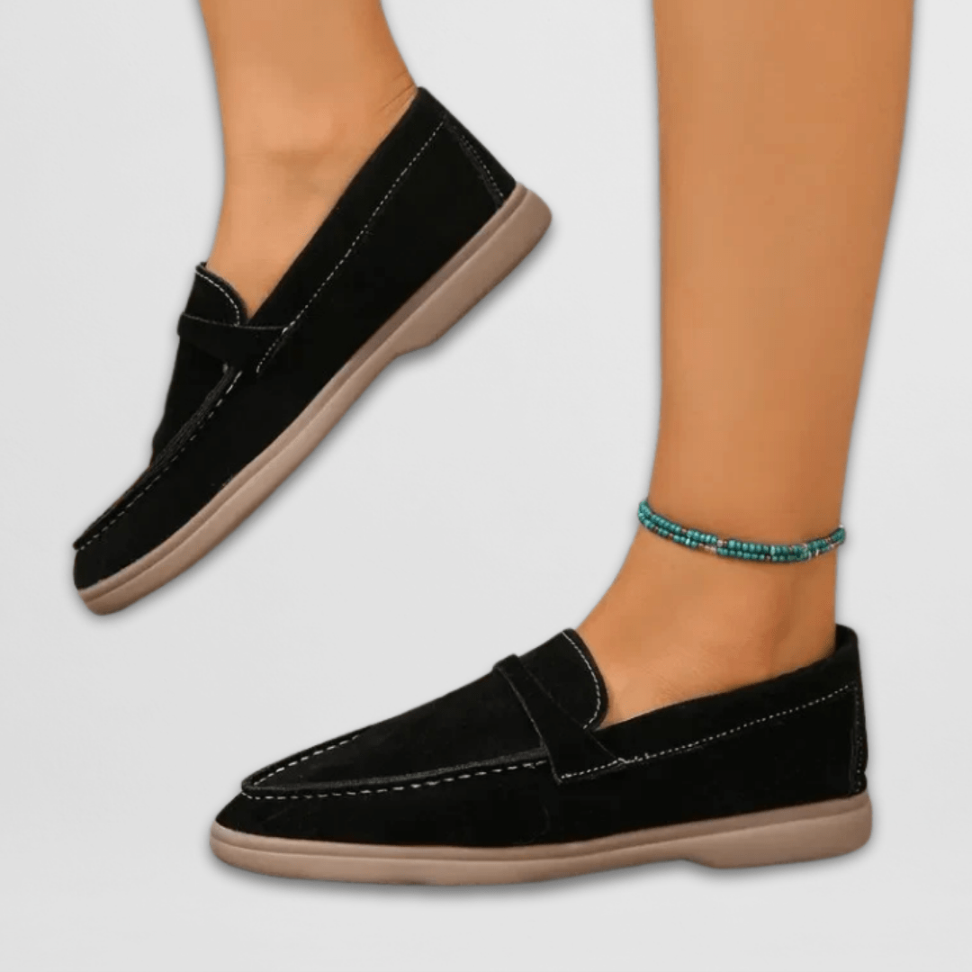 Black / 10
