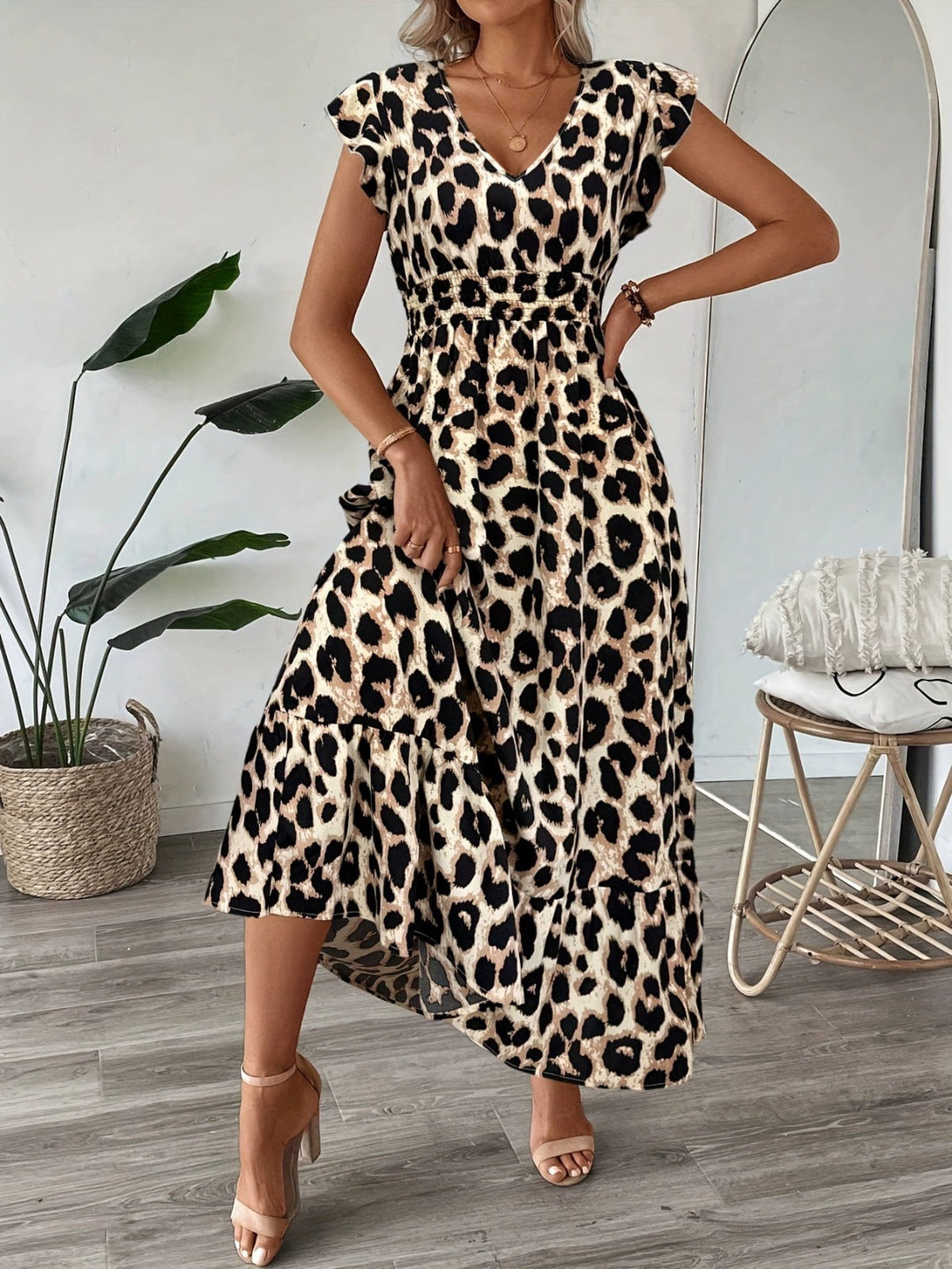 Candela - Baroque maxi dress with V-neck