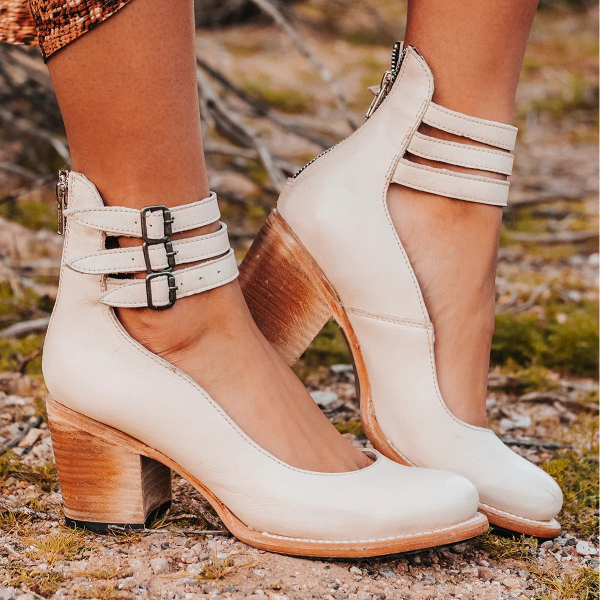 White / US 12