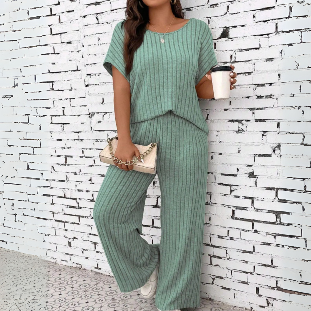 Wanda | Casual Plus Size Short Sleeve Top and Pants Set