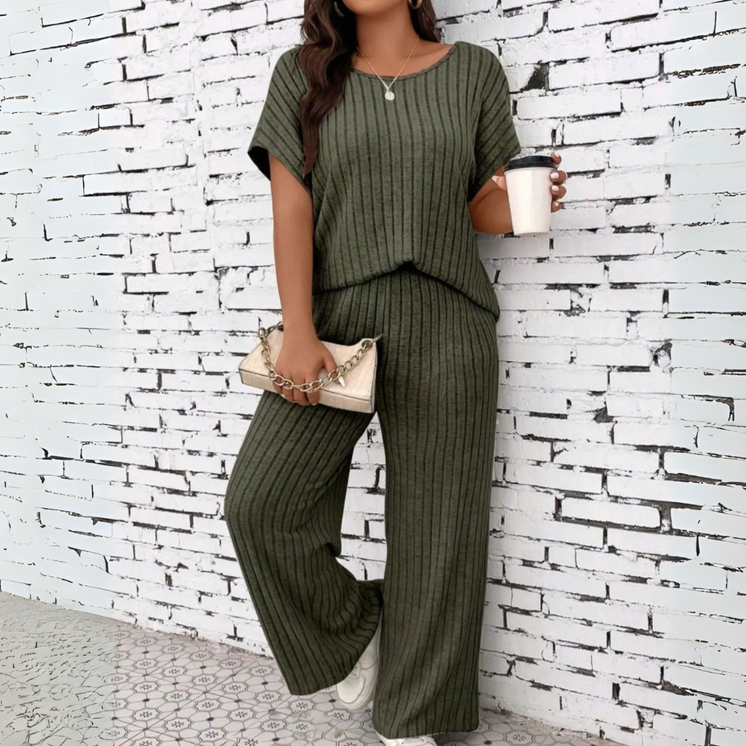 Wanda | Casual Plus Size Short Sleeve Top and Pants Set