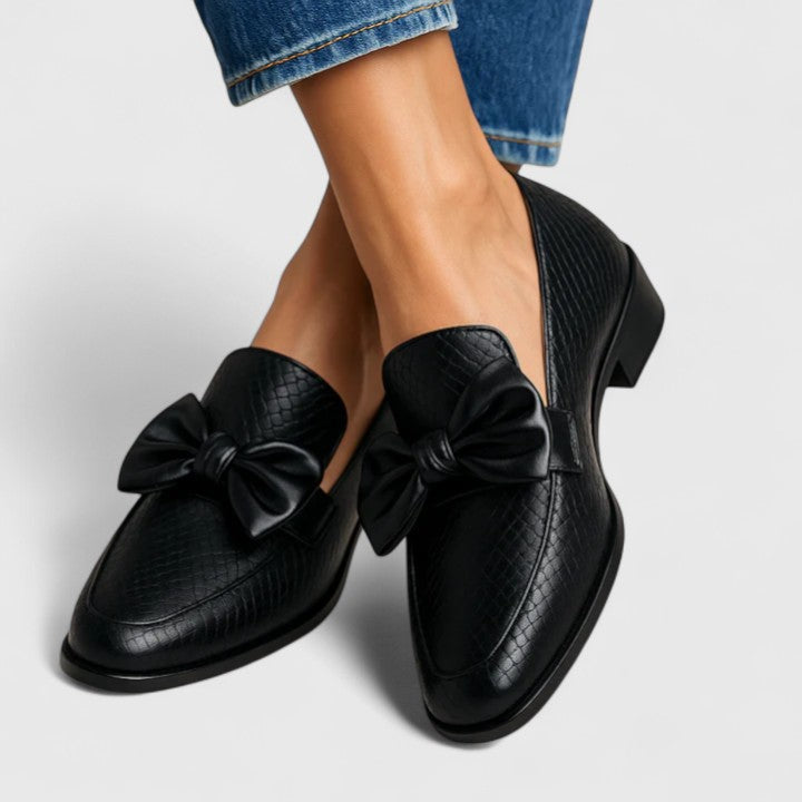 Black / 10 AU | 41 EU