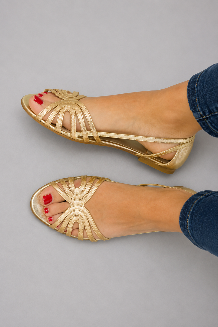 SOLEA SANDALS