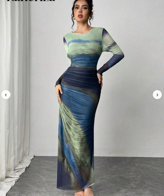 TORINA | Printed Long Sleeve Round Neck Bodycon Maxi Dress