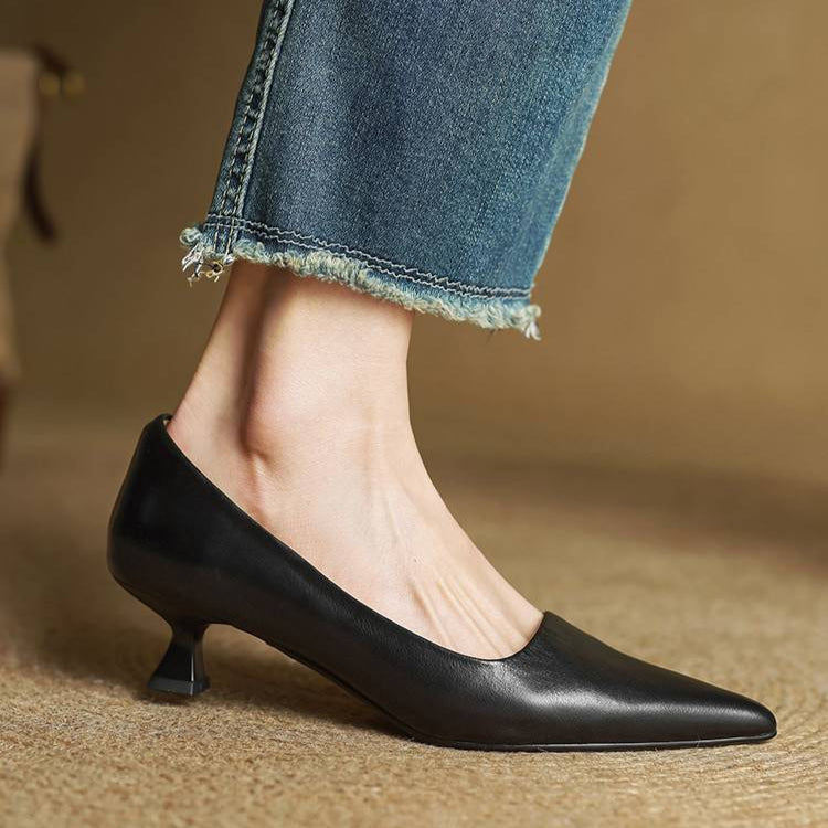 Black / UK 8