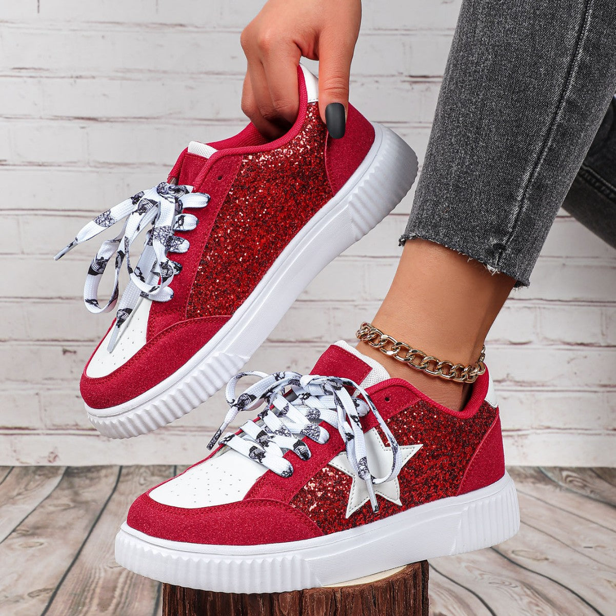 Red and White / 14