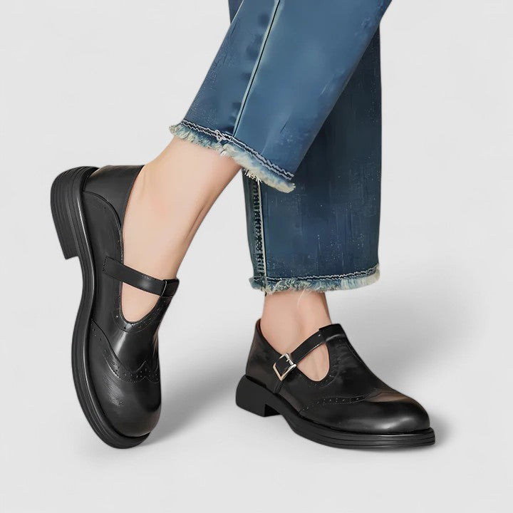 Black / 9 AU | 40 EU
