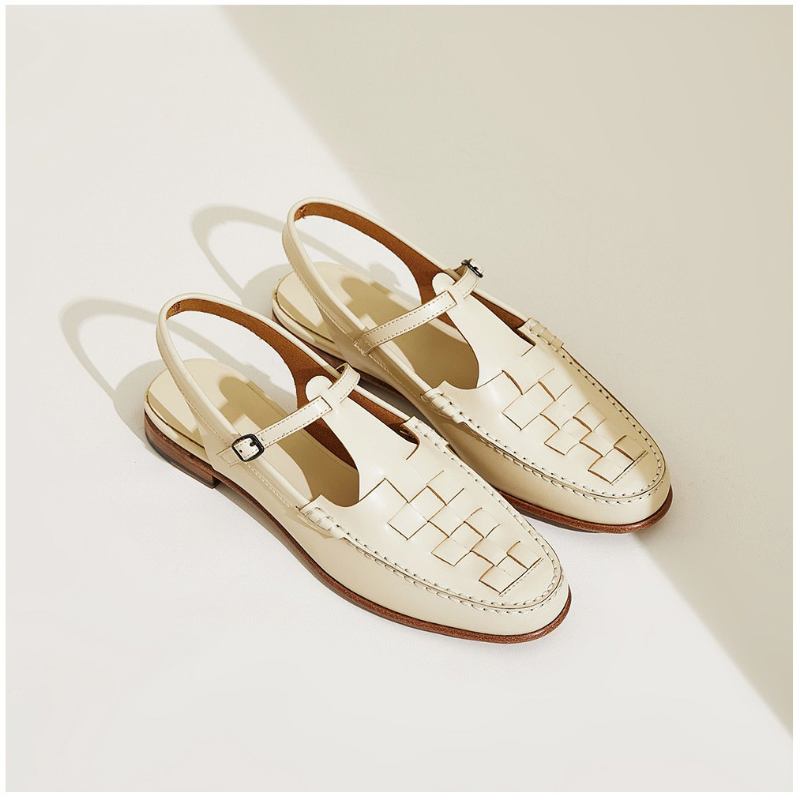 Savannah – Woven Charm Sandals