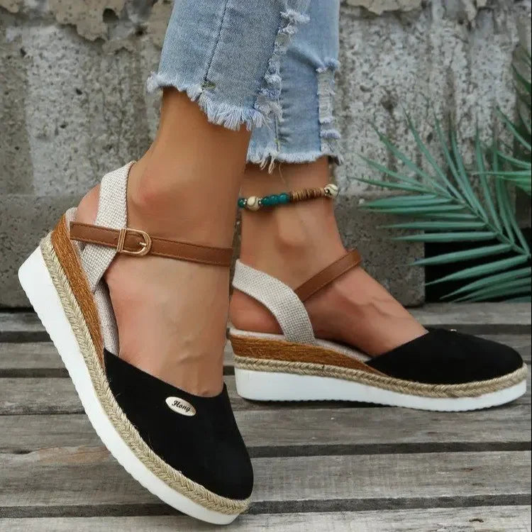 Black (Almost sold out!) / 9
