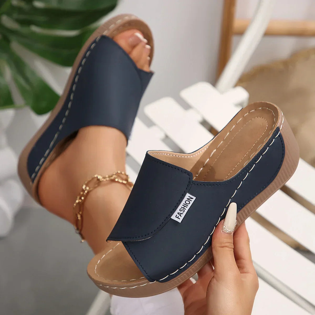 Navy blue / 9