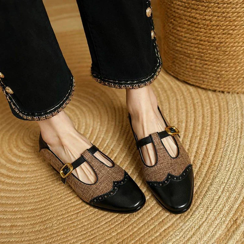 Black / UK 8