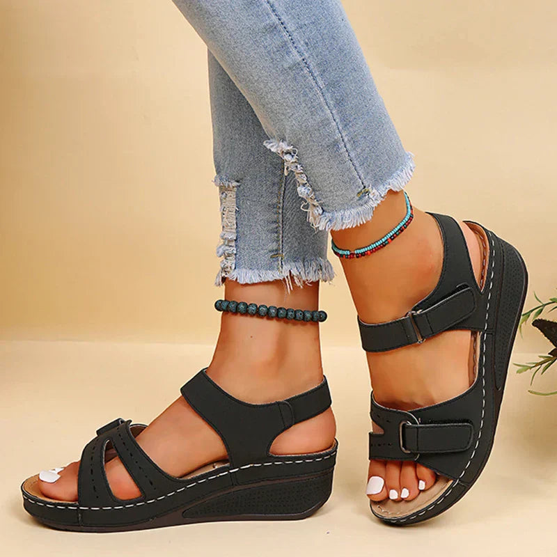 Black (Almost sold out!) / 8