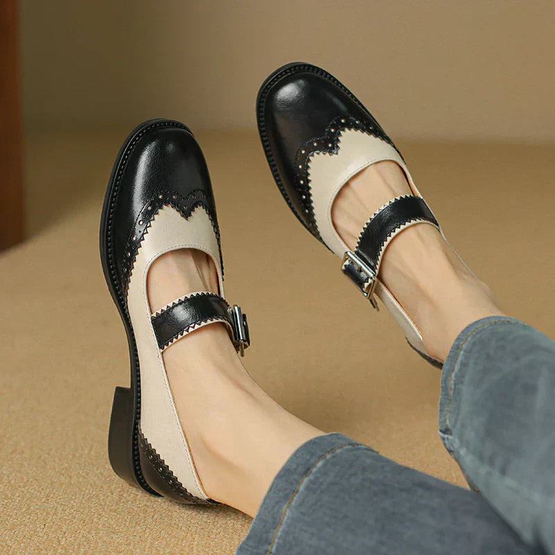 Black / UK 8
