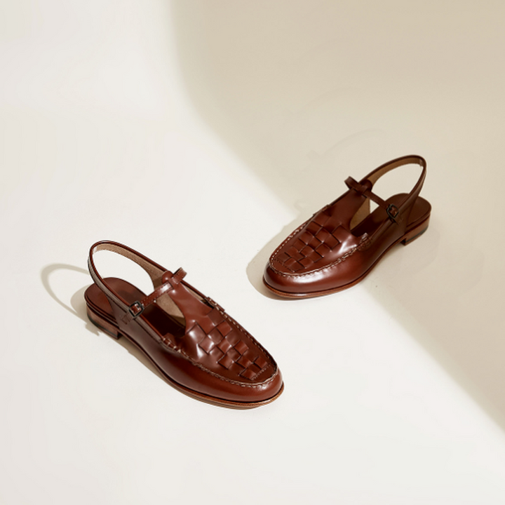 Savannah – Woven Charm Sandals