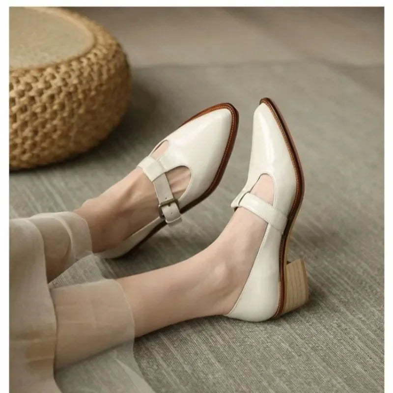 Beige / UK 7