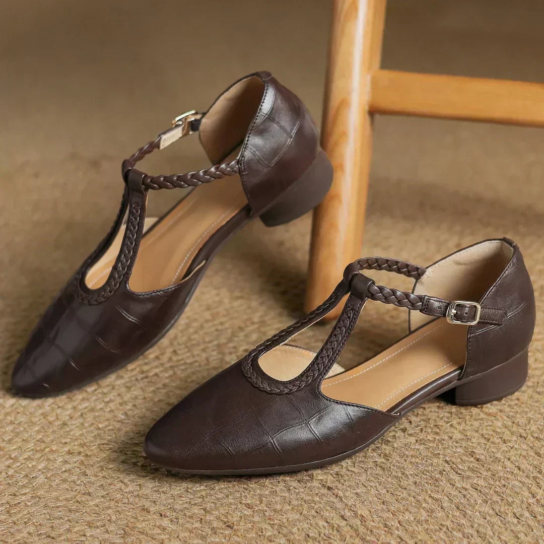Helene - Vintage Charm Sandals