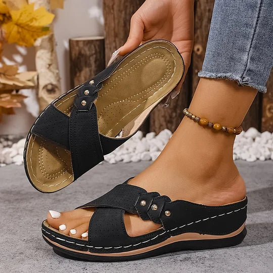 Black / 43