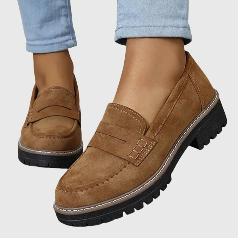 Brown / 12 AU | 43 EU
