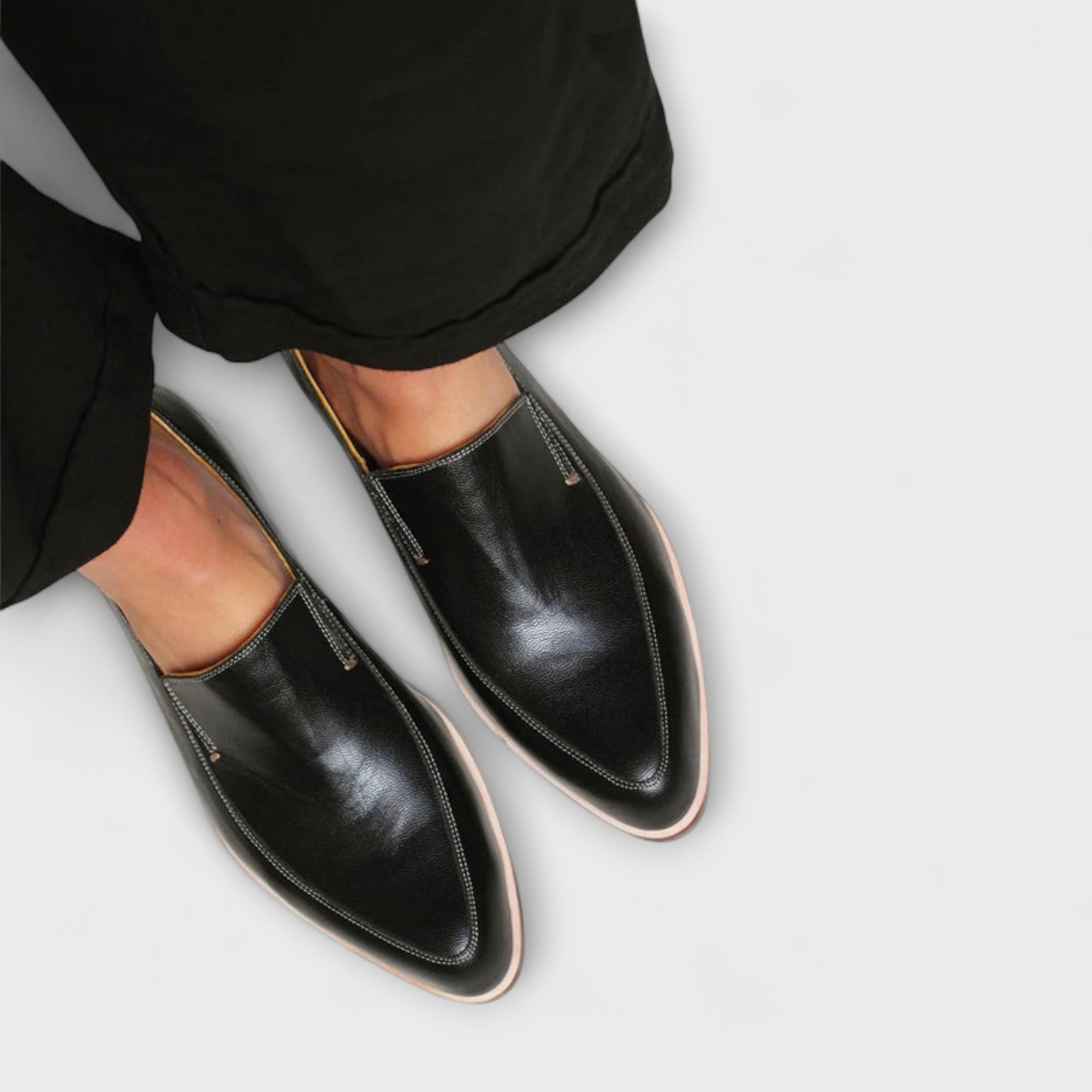 Black / 9.5 | EU 46