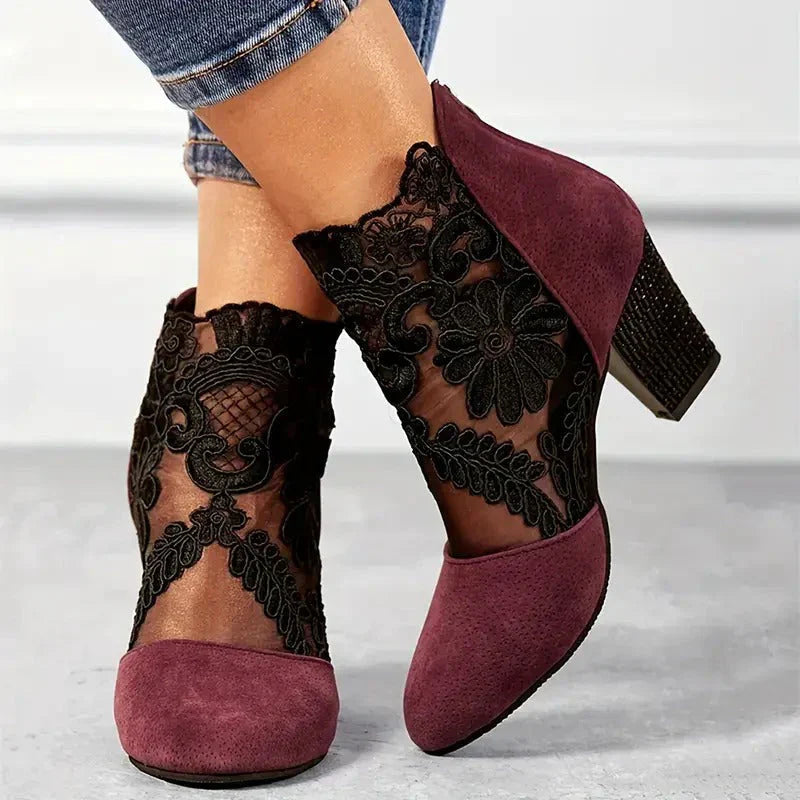 Red / US 12