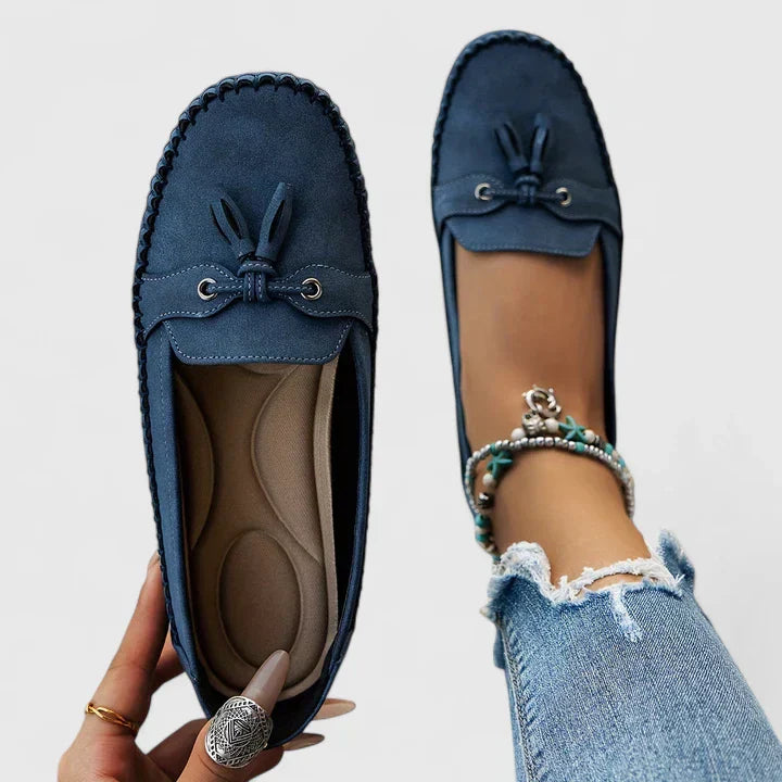 Blue / 12 AU | 43 EU