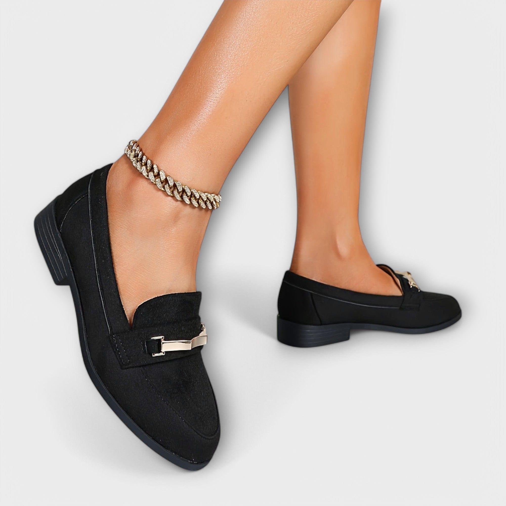 Black / 11