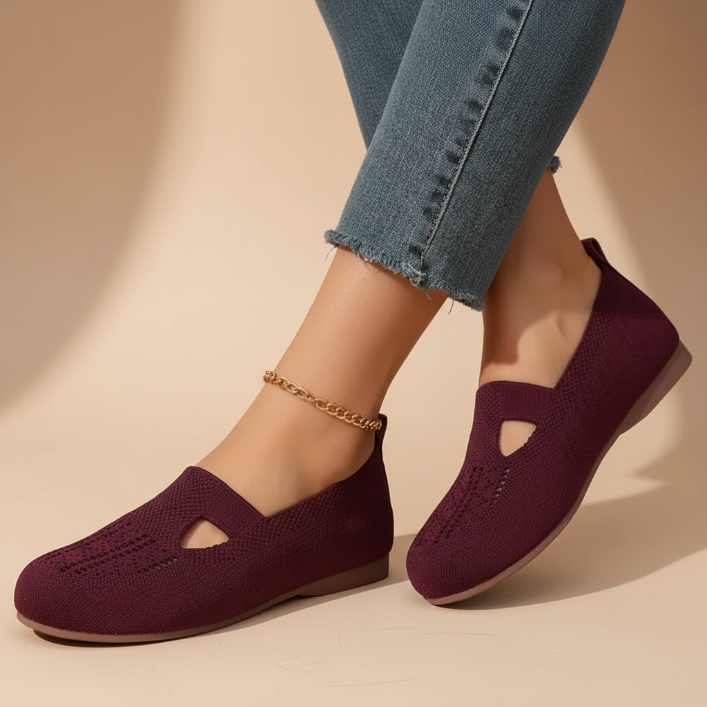 Red (Almost sold out) / 10 (41EU)
