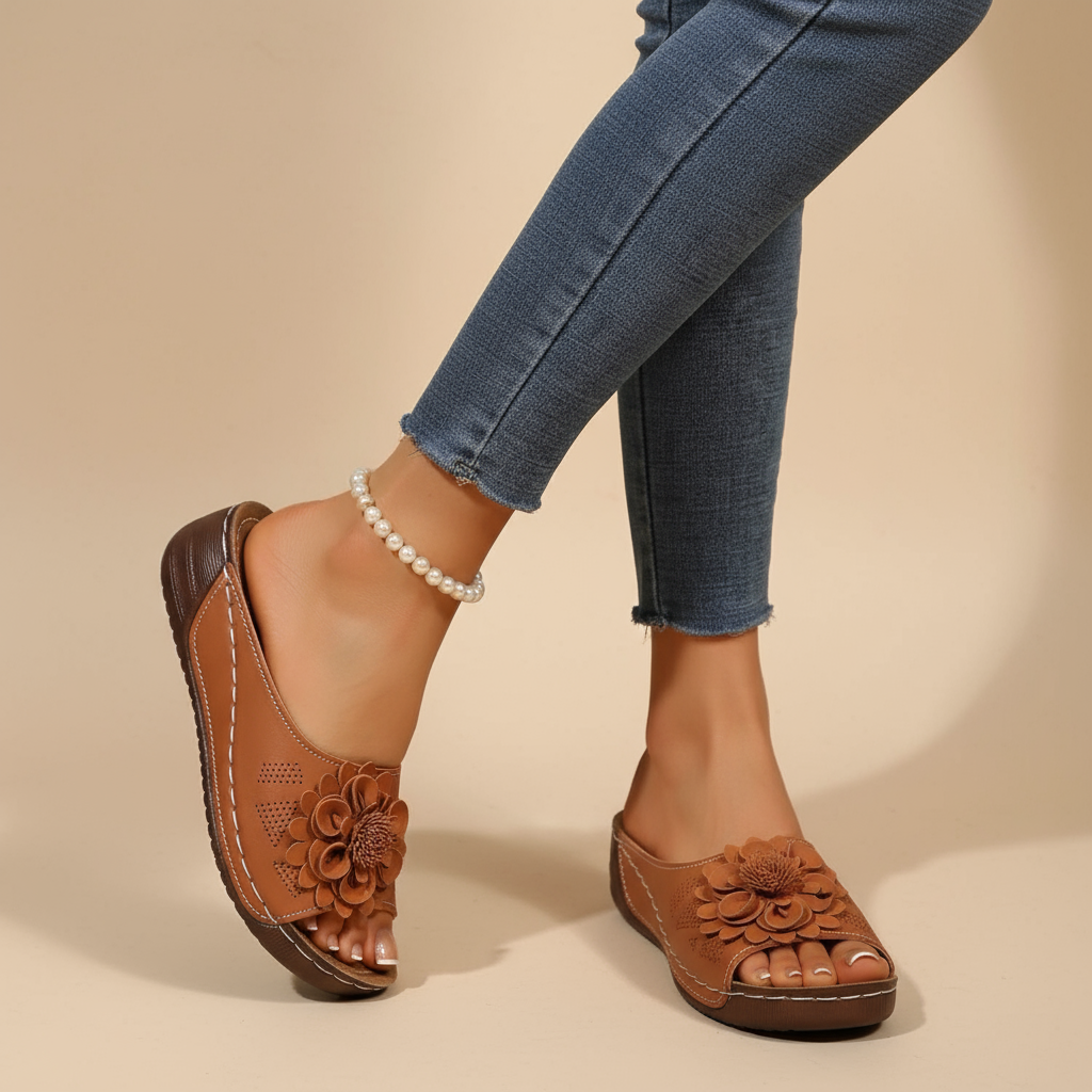 Brown (Almost sold out) / 12 (43EU)