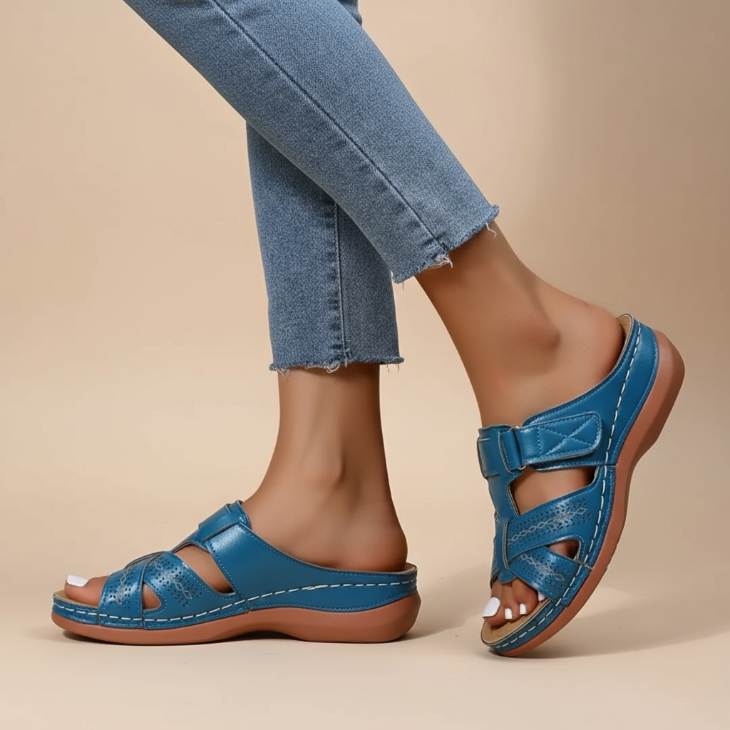 Blue (Almost sold out) / 12 (43EU)