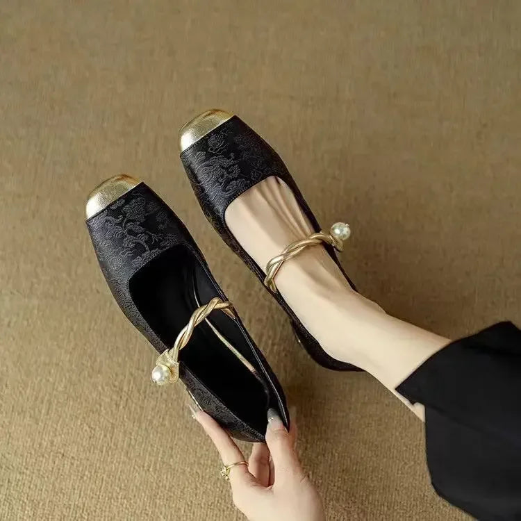 Black / 9