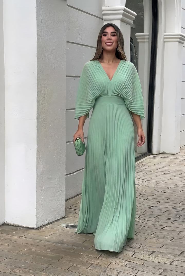 Sofia | Elegant pleated maxi dress