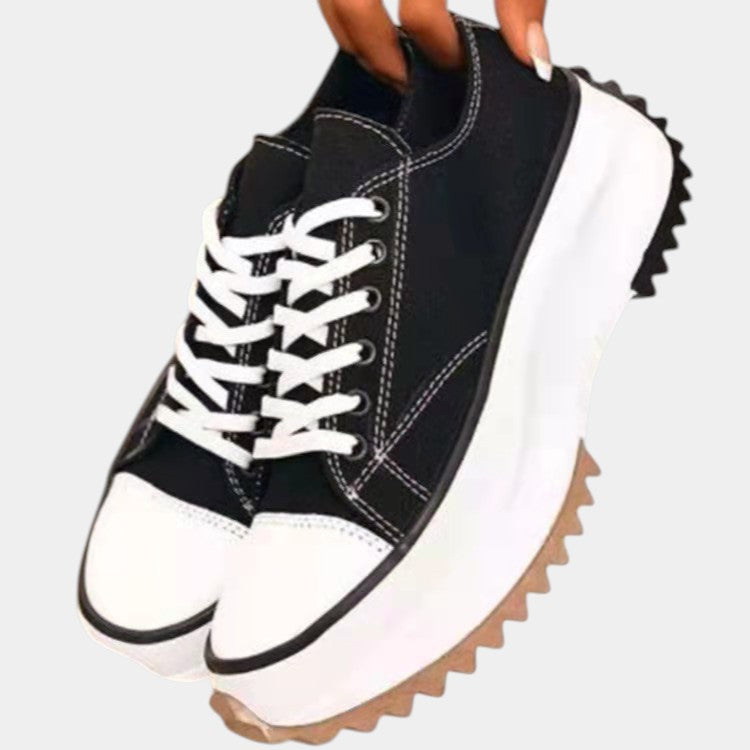 Black / 12 AU | 43 EU