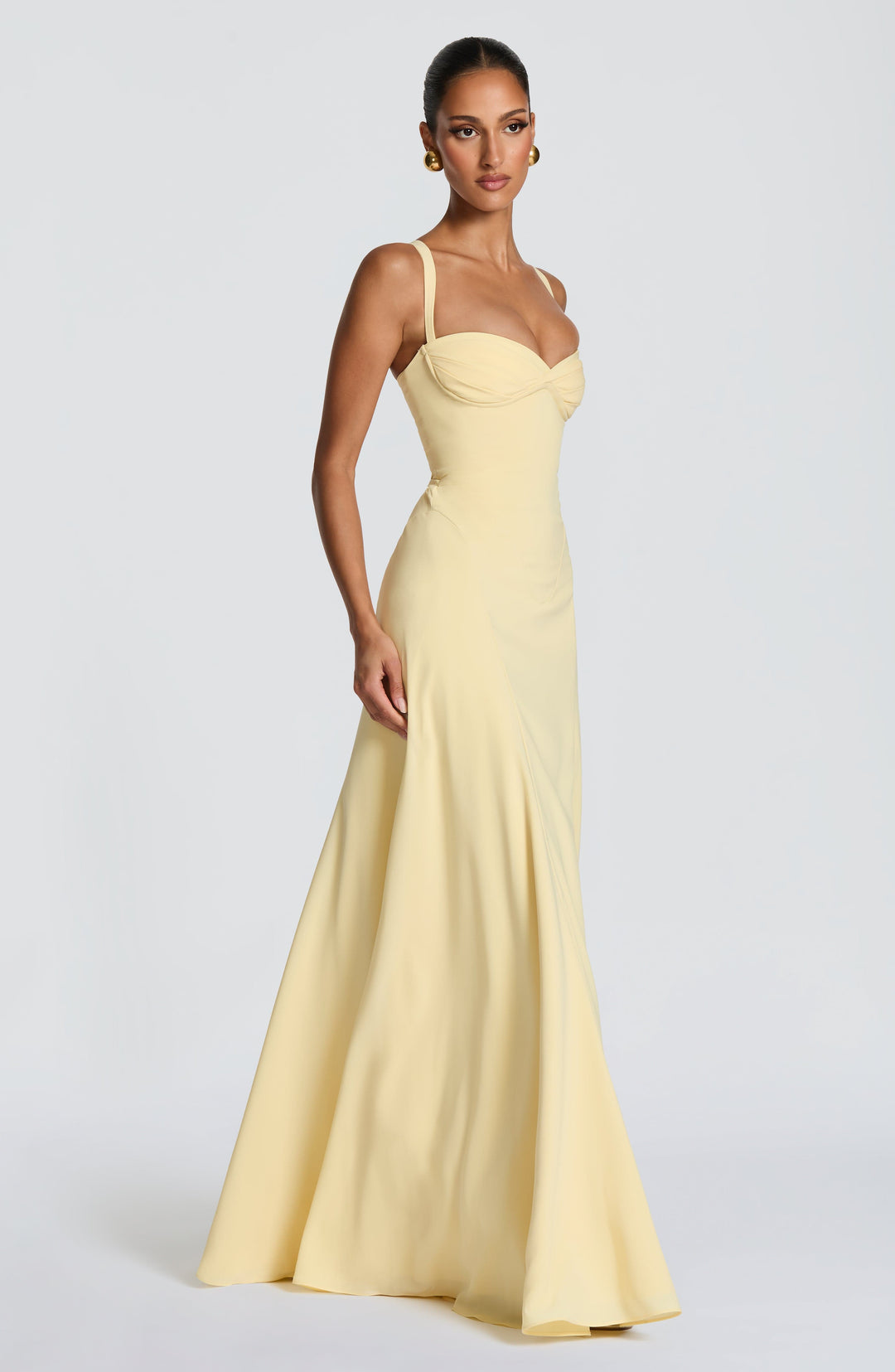Amara | Elegance Maxi Dress with Sweetheart Neckline