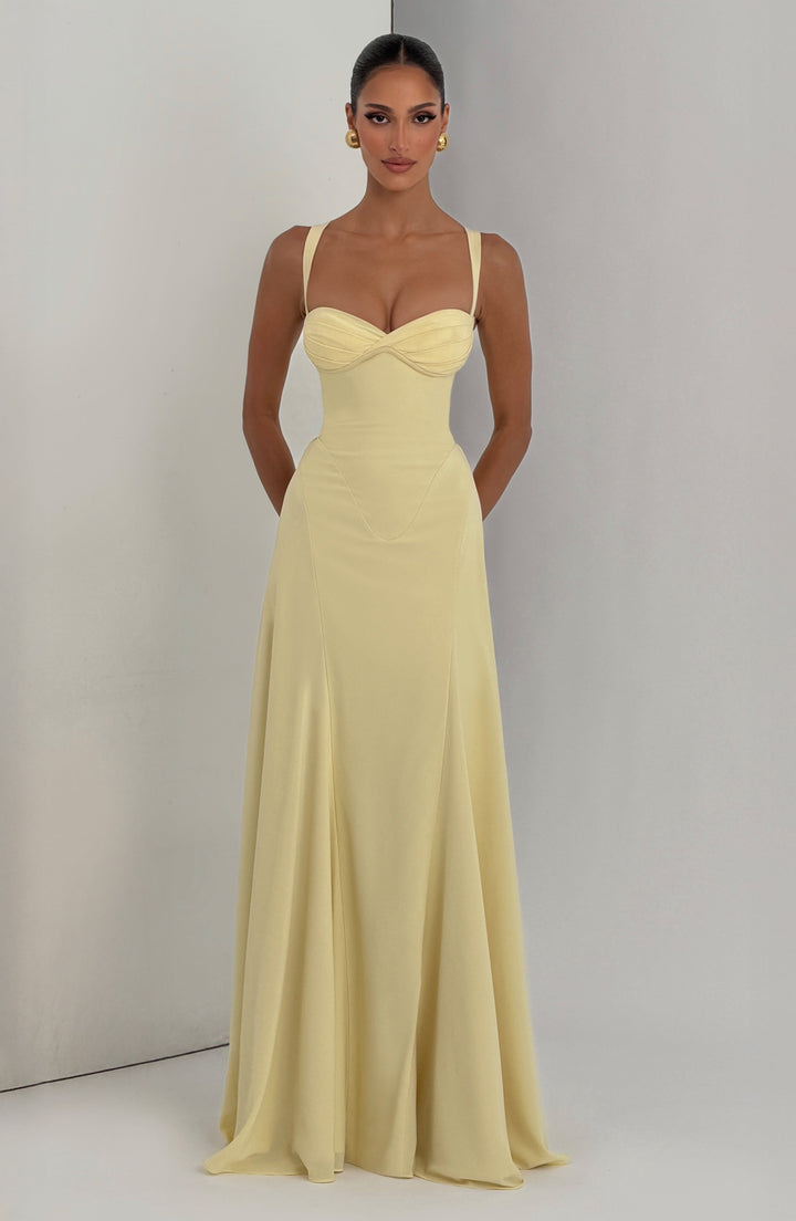 Amara | Elegance Maxi Dress with Sweetheart Neckline