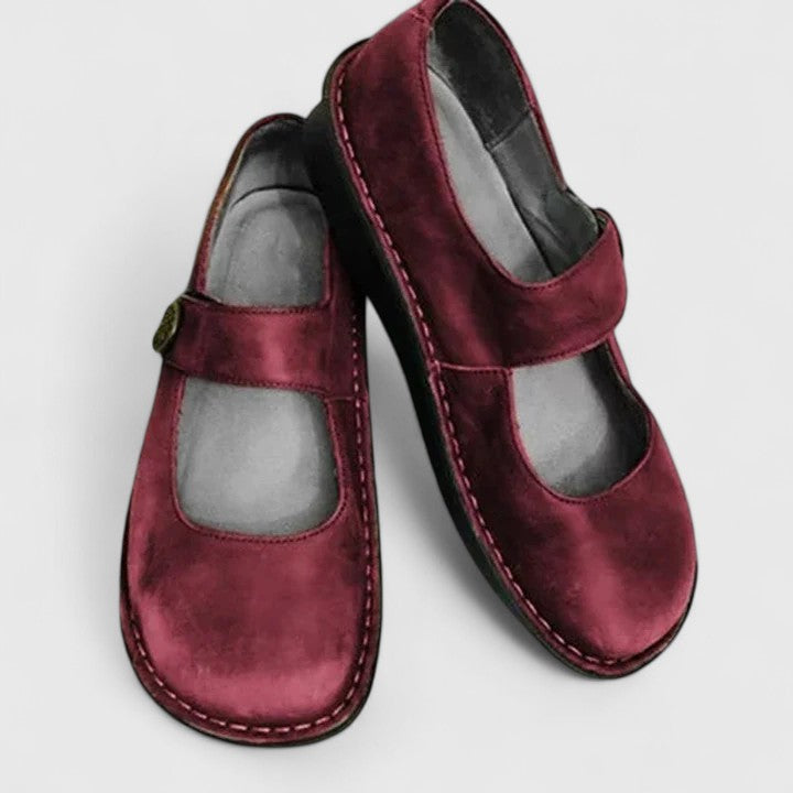 Red / UK 8.5