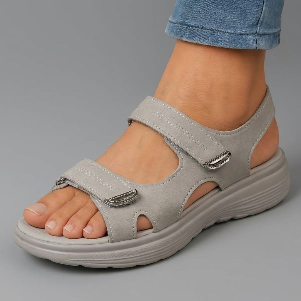 Grey / 9