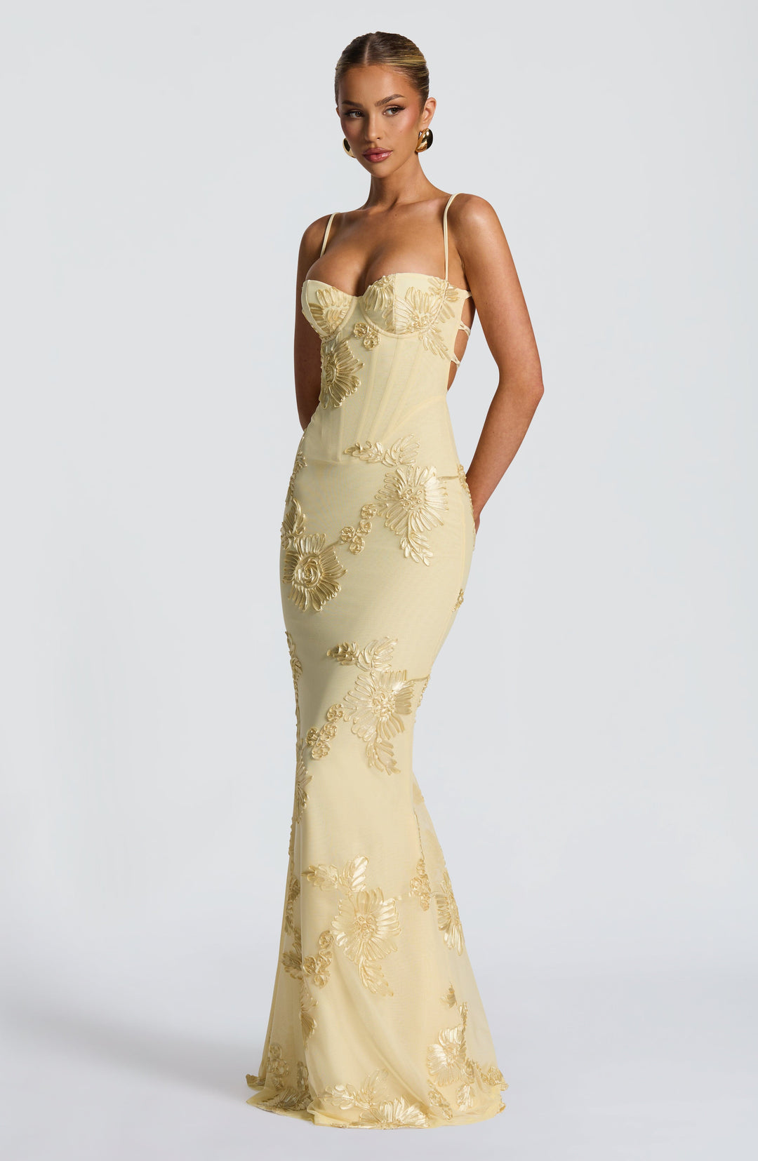 Elara | Structured elegance with exclusive details