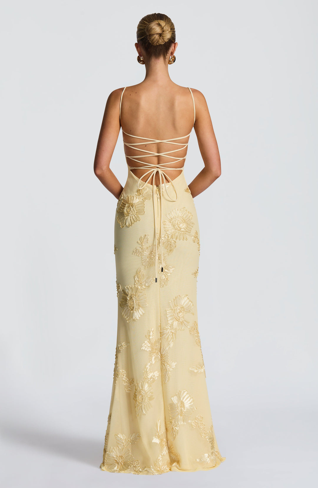 Elara | Structured elegance with exclusive details